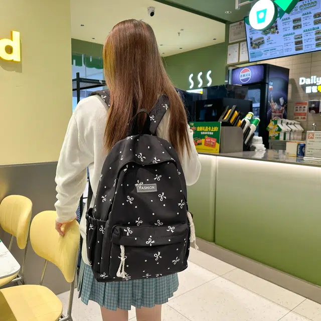 泰格奴 小清新休闲高颜值精美潮版韩版背包初中生高中生大学生上课百搭书包 尼龙 双肩包 女款 多色