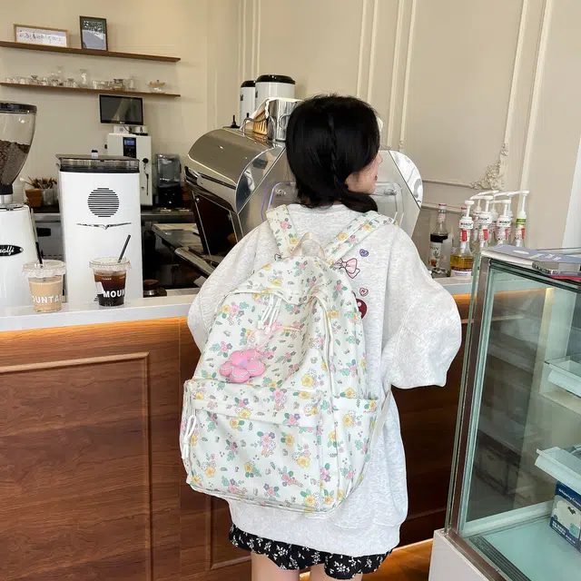 泰格奴 字母印花轻便国风大容量运动百搭 尼龙 书包双肩包 女款 多色