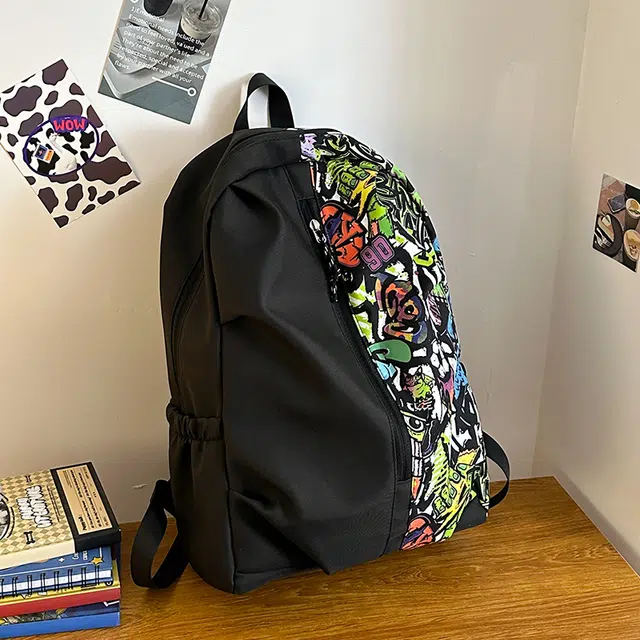 泰格奴 工装机能百搭个性运动街头旅行大容量背包初中生高中生大学生上课百搭书包 尼龙 双肩包 男女同款情侣款 白色红色绿色