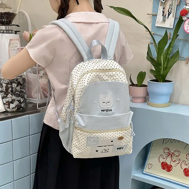 泰格奴 小清新休闲高颜值精美潮版韩版高颜值初高中生大学生上课百搭书包 尼龙 双肩包 大号 女款 多色