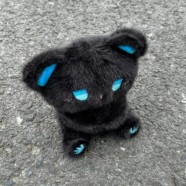 emo 15cm