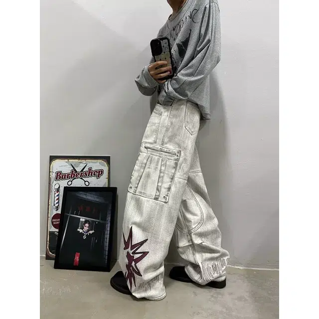 加荣 美式水洗脏染白做旧牛仔裤男宽松大口袋垂感直筒工装裤男款复古火焰印花弯刀裤子男休闲百搭拖地裤女装小众设计阔腿长裤 男女同款