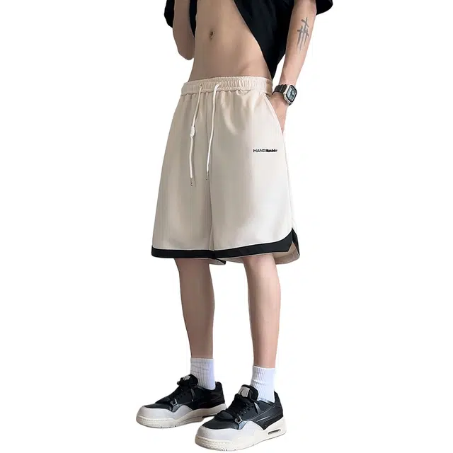 加荣 美式高街刺绣拼接运动男生夏季轻薄透气潮牌青少年户外出行百搭男裤宽松小众设计抽绳松紧腰五分中裤外穿休闲短裤 男女同款