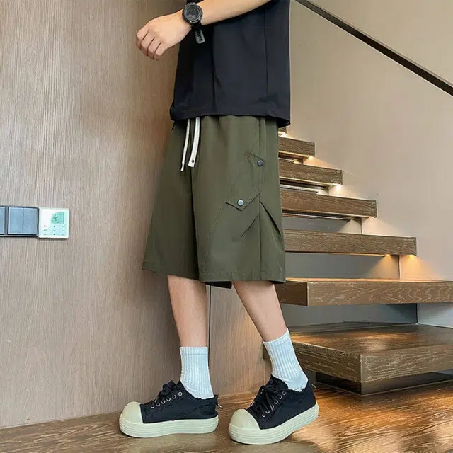 加荣 夏季薄款透气凉感冰丝褶皱设计五分裤潮牌痞帅高街青少年工装短裤 男女同款