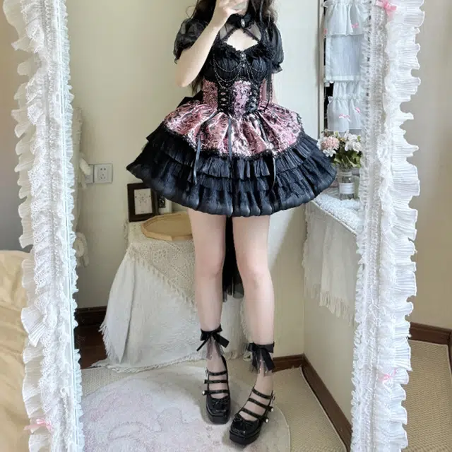 EFCR lolita