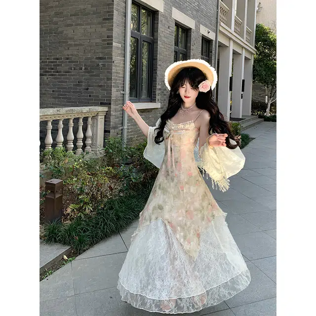 沐晓欣 甜美蝴蝶结飘带碎花蕾丝拼接吊带连衣裙 女款
