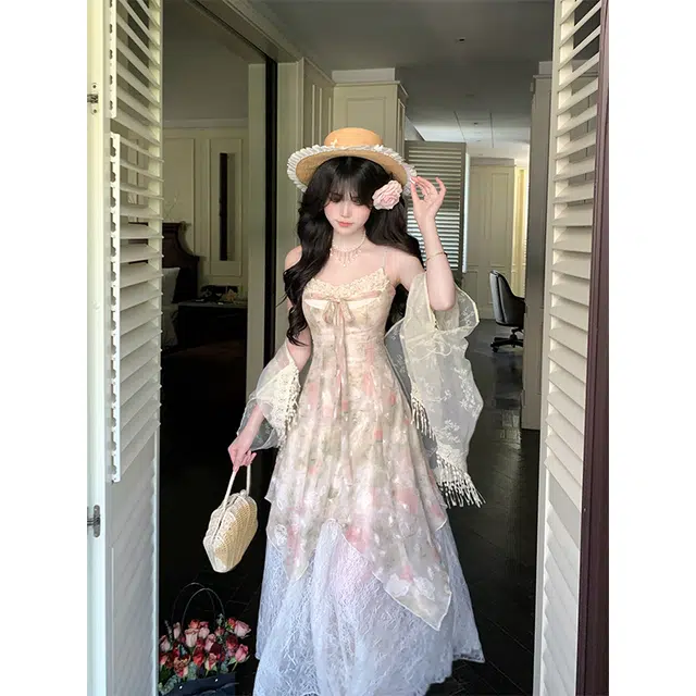 沐晓欣 甜美蝴蝶结飘带碎花蕾丝拼接吊带连衣裙 女款