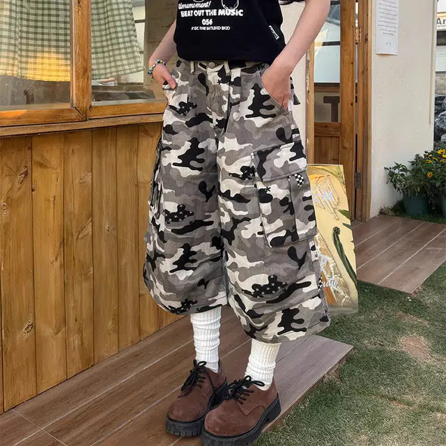 拾个壹先生 美式街头压褶迷彩工装口袋七分宽松阔腿休闲百搭牛仔短裤 男女同款