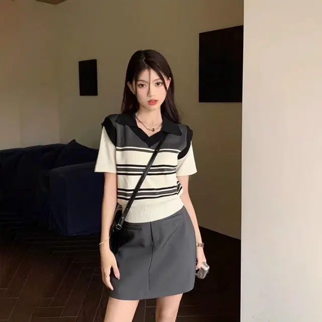 SCCREBEL OFFICIAL polo T