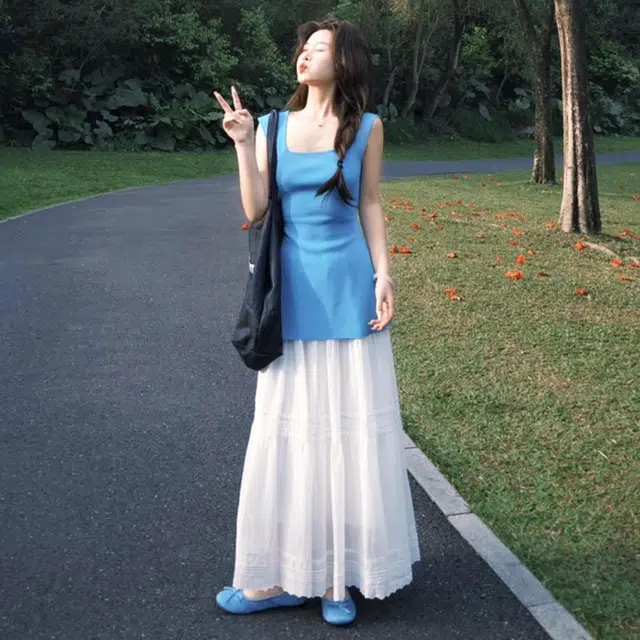 依钗 夏日露腰修身针织与大裙摆半身裙两件套氛围感穿搭裙装套装 女款