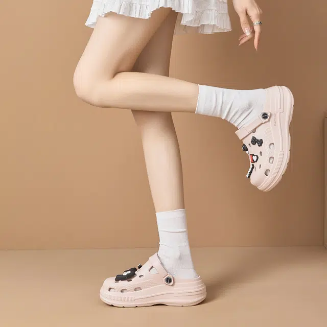 DAPHNE