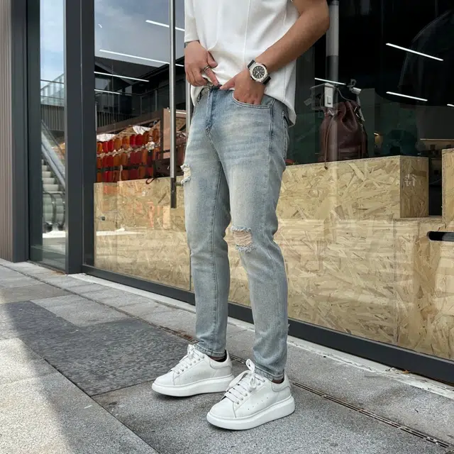 吉肯蒂 破洞夏季水洗大破洞牛仔裤男后袋印花浅蓝色长裤 男款