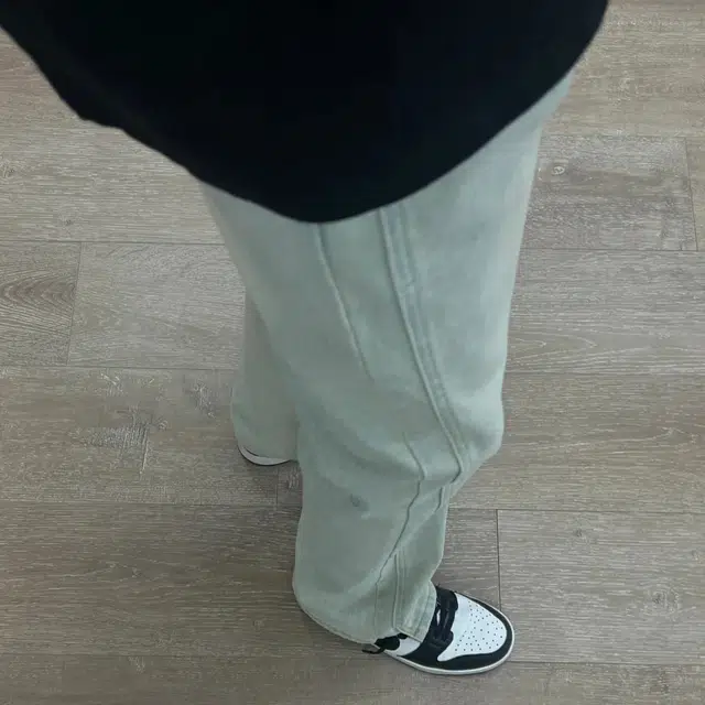 冈哉 美式复古高街潮流潮牌小众设计个性做旧水洗阔腿弯刀百搭痞帅垂感宽松直筒日常通勤城市牛仔裤 男女同款