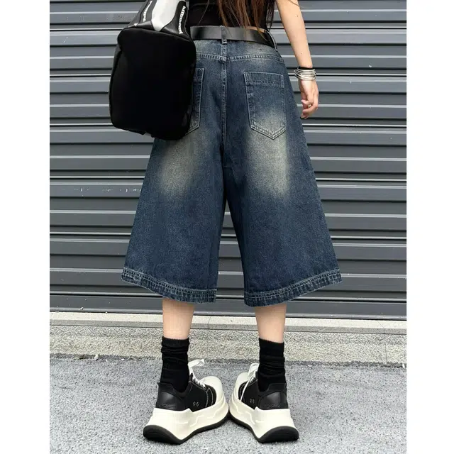冈哉 美式复古高街渐变水洗做旧设计慵懒风日常通勤舒适宽松百搭七分裤休闲牛仔短裤 男女同款