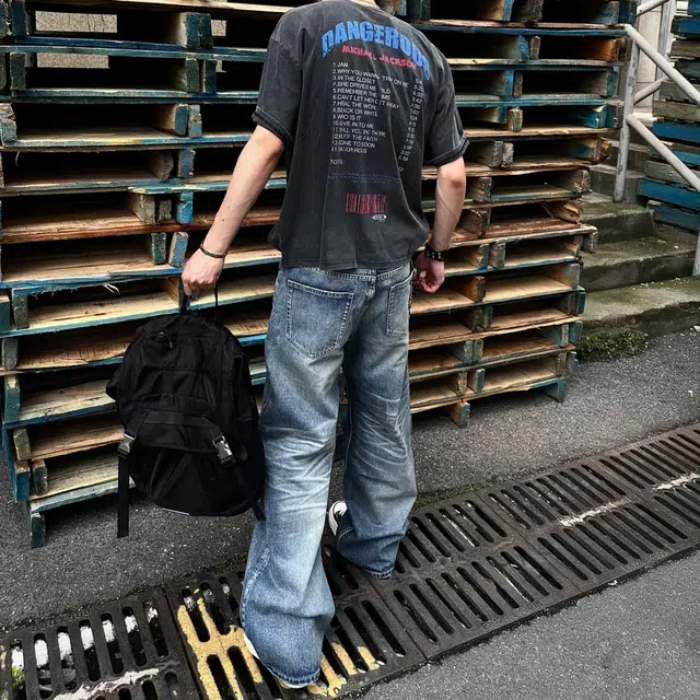 冈哉 美式复古高街潮流潮牌小众猫爪痕闪电纹设计个性水洗阔腿做旧弯刀百搭痞帅垂感宽松直筒日常通勤牛仔裤 男女同款