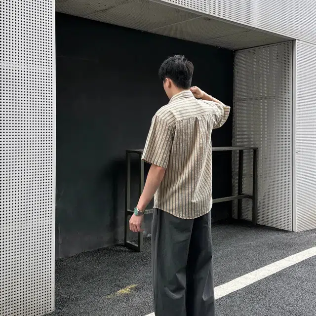 冈哉 韩版日系潮流个性百搭垂感时尚竖条纹复古舒适基础款短袖痞帅衬衣慵懒感外套上衣宽松翻领纽扣衬衫 男女同款