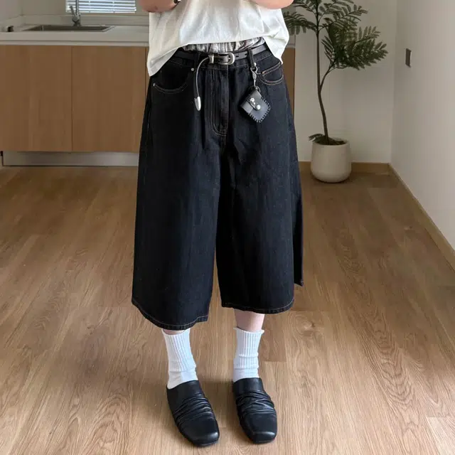 冈哉 纯色基础款美式复古七分裤立体裁百搭明线设计时尚潮流宽松阔腿显高显瘦直筒中腰牛仔短裤 男女同款