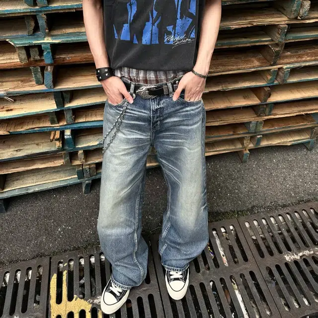 冈哉 美式复古高街潮流潮牌小众猫爪痕闪电纹设计个性水洗阔腿做旧弯刀百搭痞帅垂感宽松直筒日常通勤牛仔裤 男女同款