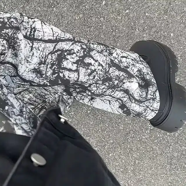 冈哉 美式潮流复古嘻哈满印水墨画宽松百搭高街设计感经典简约无性别主义垂感迷彩日常通勤工装裤牛仔休闲裤 男女同款