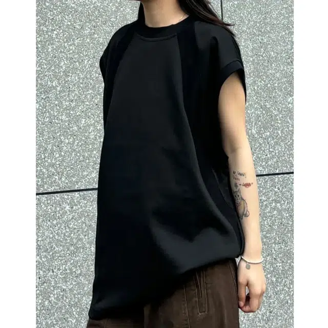 冈哉 美式高街纯色基础款织带拼接设计重磅无袖户外运动简约日常青春活力透气凉爽背心 男女同款