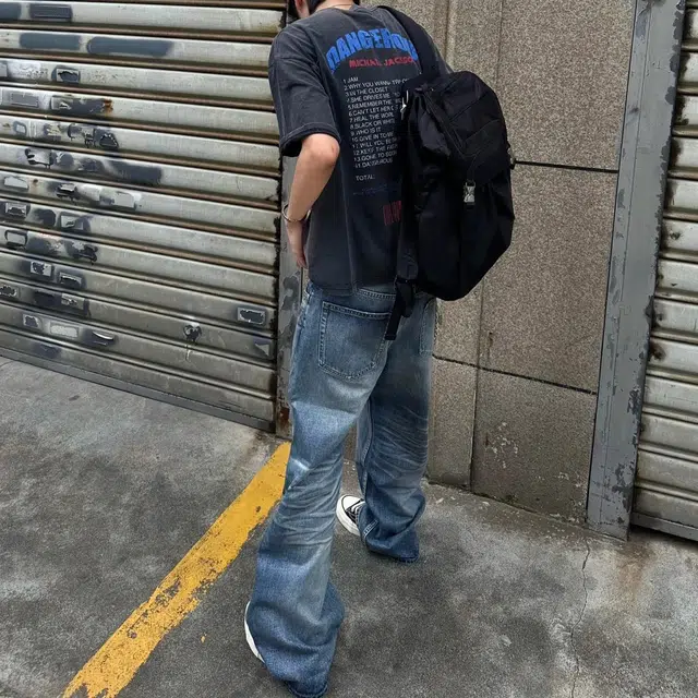 冈哉 美式复古高街潮流潮牌小众猫爪痕闪电纹设计个性水洗阔腿做旧弯刀百搭痞帅垂感宽松直筒日常通勤牛仔裤 男女同款