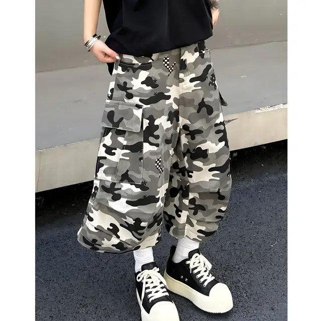 冈哉 美式复古灰白迷彩多口袋拼接格子印花设计七分裤宽松美式高街直筒裤百搭户外潮流工装短裤 男女同款