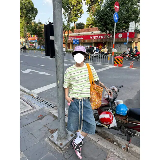 冈哉 美式复古宽松弯刀裤七分裤个性潮流潮牌高街设计感通勤薄款做旧水洗拼接牛仔短裤 男女同款