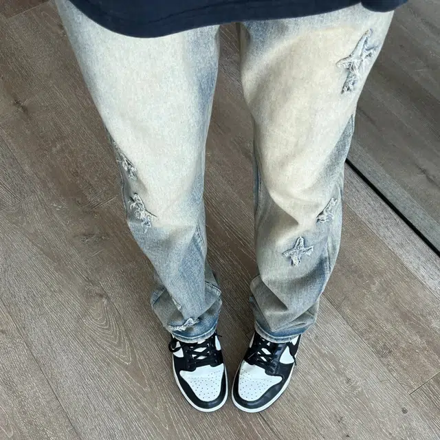 冈哉 美式复古高街潮流潮牌小众星星装饰设计个性做旧水洗阔腿弯刀百搭痞帅垂感宽松直筒日常通勤城市牛仔裤 男女同款