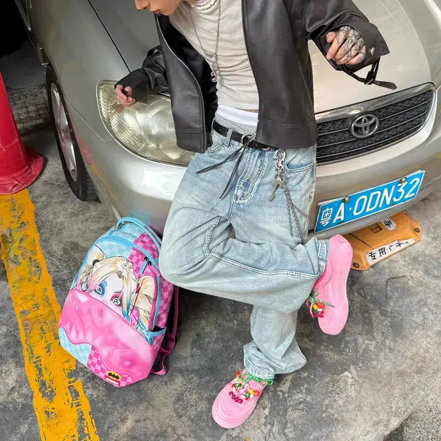 冈哉 美式高街潮流潮牌小众设计个性水洗阔腿复古做旧弯刀百搭痞帅垂感宽松直筒日常通勤牛仔裤 男女同款