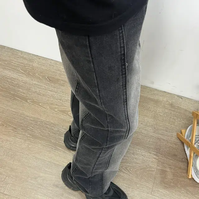 冈哉 美式复古高街潮流潮牌小众明线设计个性做旧水洗阔腿弯刀微喇百搭痞帅垂感宽松直筒日常通勤城市 牛仔裤 男女同款