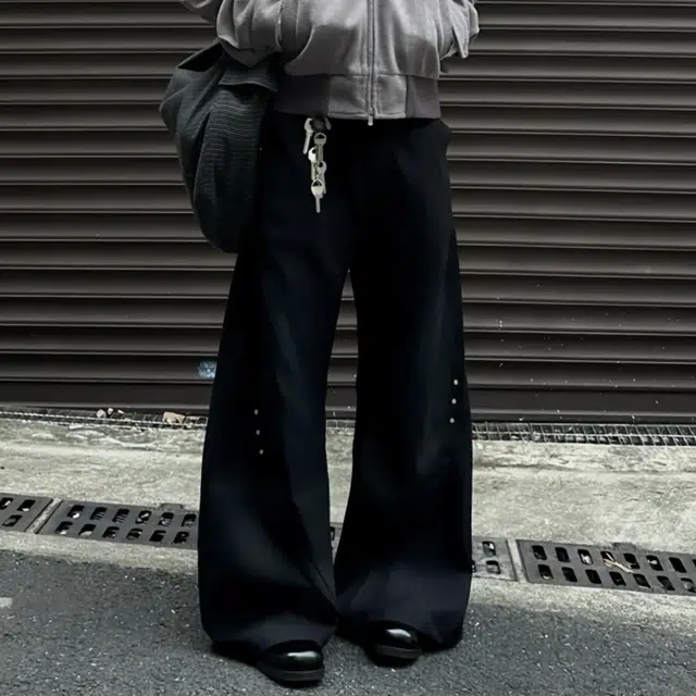 冈哉 纯色解构铆钉拼接弯刀设计美式复古小众时尚潮流宽松百搭舒适垂感休闲裤 男女同款