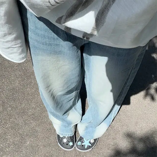 冈哉 美式复古高街潮流潮牌小众设计个性做旧水洗阔腿弯刀百搭痞帅垂感宽松直筒日常通勤牛仔裤 男女同款