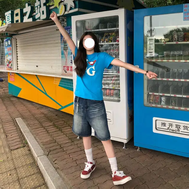 冈哉 美式复古个性潮流做旧水洗抓痕猫爪渐变卡通刺绣宽松透气简约舒适时尚百搭通勤休闲牛仔短裤 男女同款