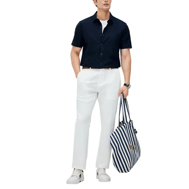 丹宁哲学 舒适时尚简约休闲百搭合身薄款纯色翻领常规纽扣短袖衬衫 男款