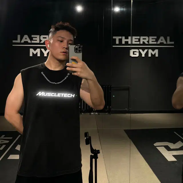 MUSCLETECH LOGO
