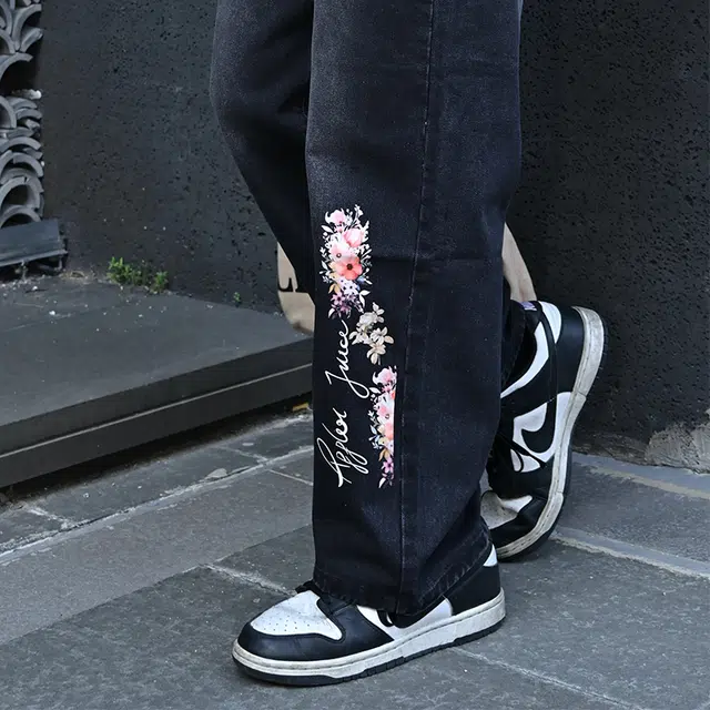 法文箱子 美式高街潮流创意学院风花朵植物元素印花休闲直筒复古做旧日常百搭显高垂感阔腿牛仔裤 男女同款