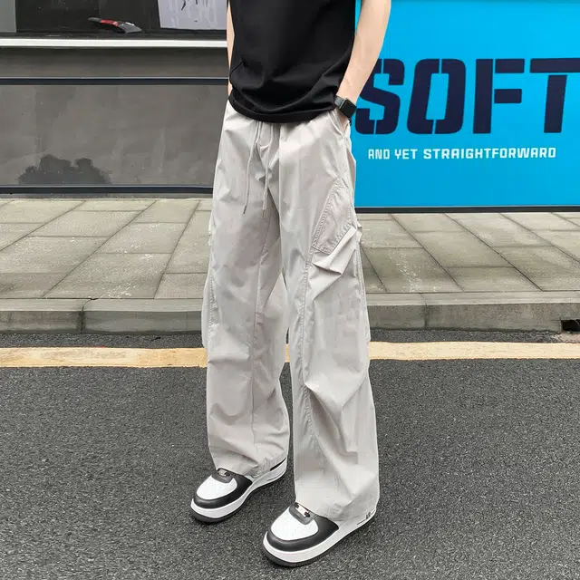 尘映 美式潮牌高街垂感情侣百搭速干透气早秋校园穿搭微阔腿抽绳显高运动通勤长裤宽松纯色直筒裤子工装裤 男女同款