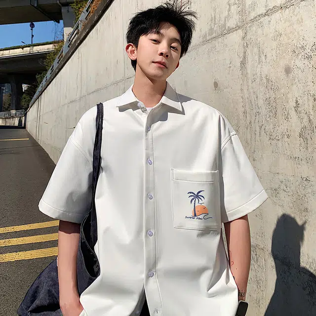 尘映 学院风基础款印花度假设计感柔软亲肤冰丝凉感透气舒适宽松显瘦痞帅潮牌百搭时尚落肩翻领短袖衬衫 男女同款