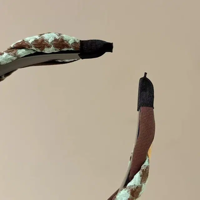 希铃 棕绿格纹编织麻花高颅顶 布艺 发箍 女款