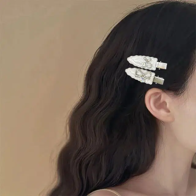 希铃 超洋气水钻樱桃蝴蝶结 亚克力 发夹 女款