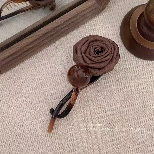 希铃 初秋美拉德风干花珠珠款扭扭夹 亚克力 发夹 女款
