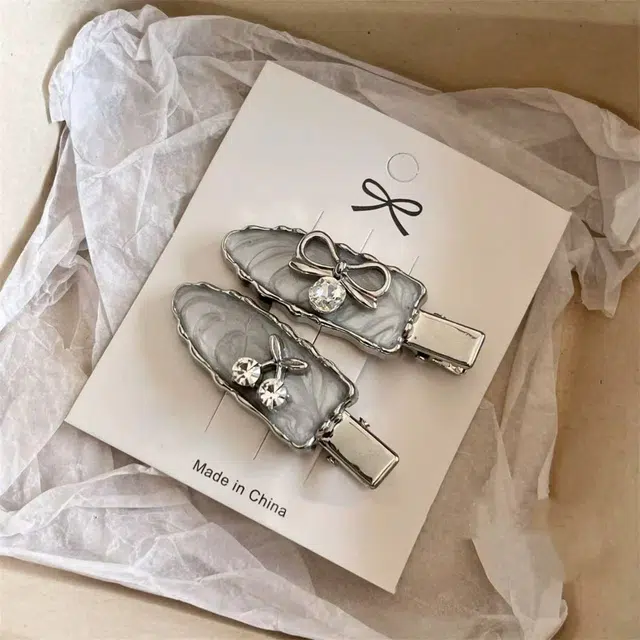 希铃 超洋气水钻樱桃蝴蝶结 亚克力 发夹 女款