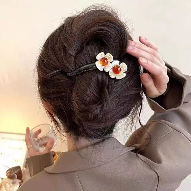 希铃 高级感花朵扭扭夹百搭发饰 亚克力 发夹 女款