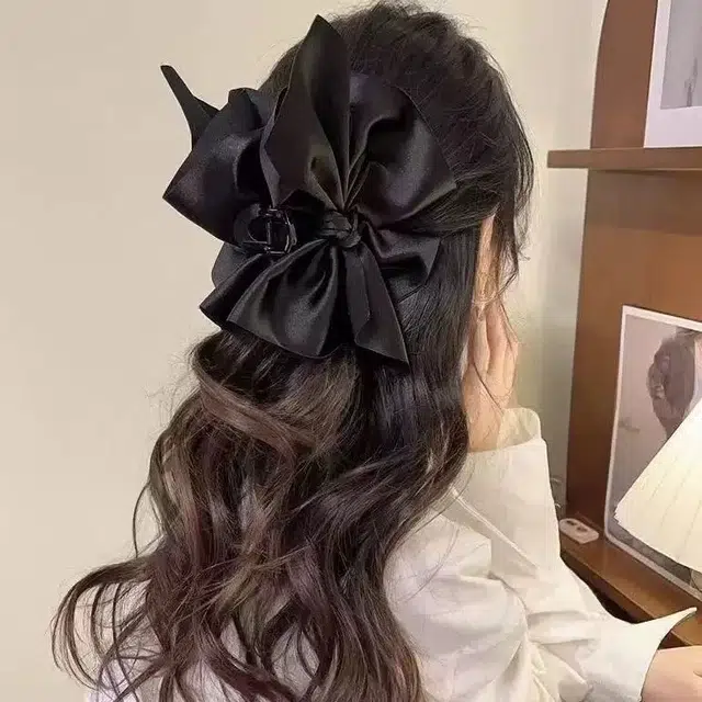 希铃 超大号黑色大蝴蝶结不规则鲨鱼夹#好运 亚克力 发夹 女款