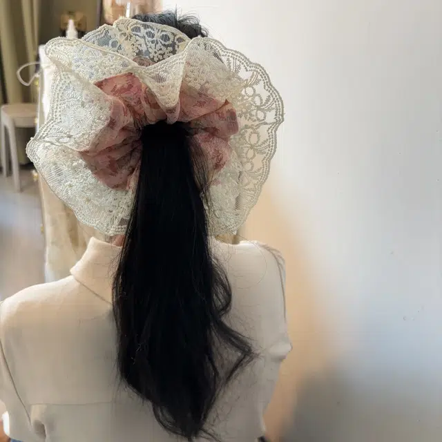 希铃 温柔 百搭  蕾丝肠圈 气质 优雅 时尚 大号弹力千金款 布艺  发圈  女款