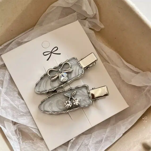 希铃 超洋气水钻樱桃蝴蝶结 亚克力 发夹 女款