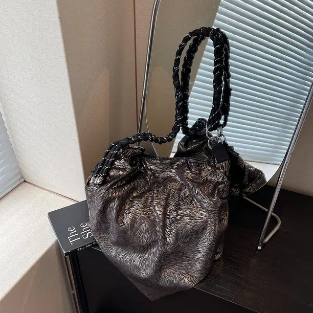 小猪班纳 大容量百搭通勤 布 单肩包 常规 女款 多色