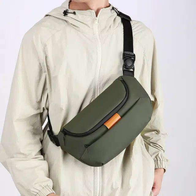 小猪班纳 简约轻便日常休闲运动骑行 尼龙 斜挎单肩包 男款 多色