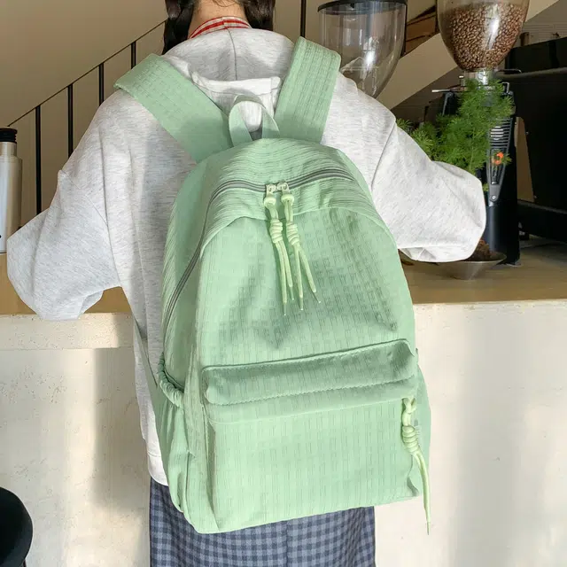 小猪班纳 日系纯色泡芙轻便背包初中大学校园旅行 复合布 双肩包 男女同款情侣款 多色