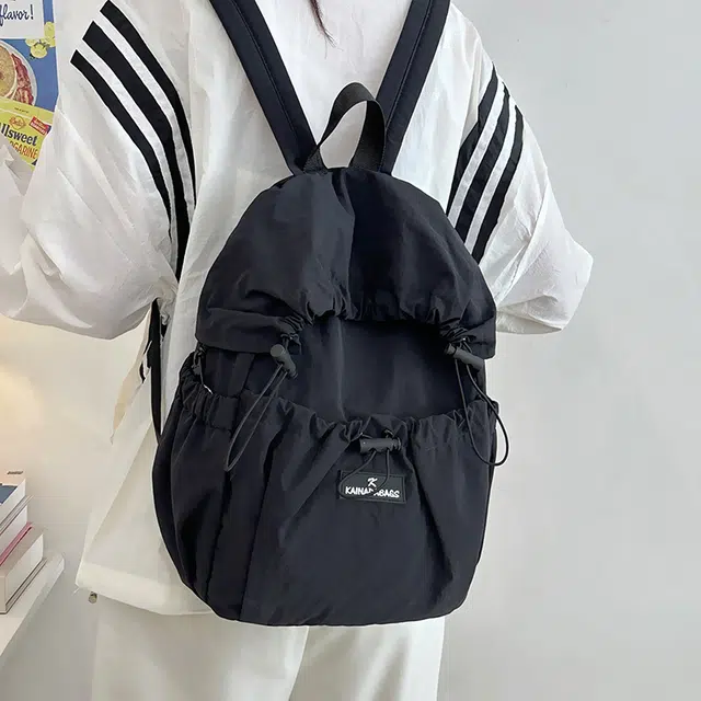 小猪班纳 日系蓬蓬文艺学生休闲书包轻便旅游登山背包 尼龙布 双肩包 男女同款情侣款 多色